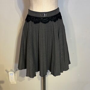 Elegant Gray Skirt with Lace Detail by Societa Size eu44